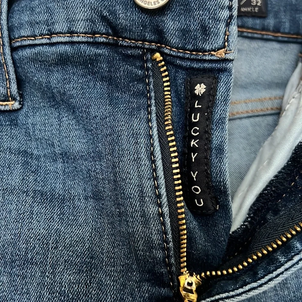 Lucky Brand Semi stretchy denim skinny jeans, size 14 32 ankle! Worn once. - Picture 1 of 4
